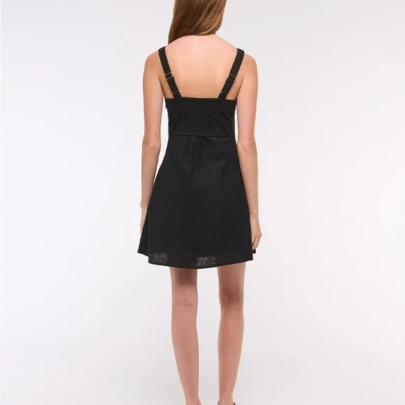 NWT Abercrombie v neck linen blend mini dress medium tall - Picture 2 of 2